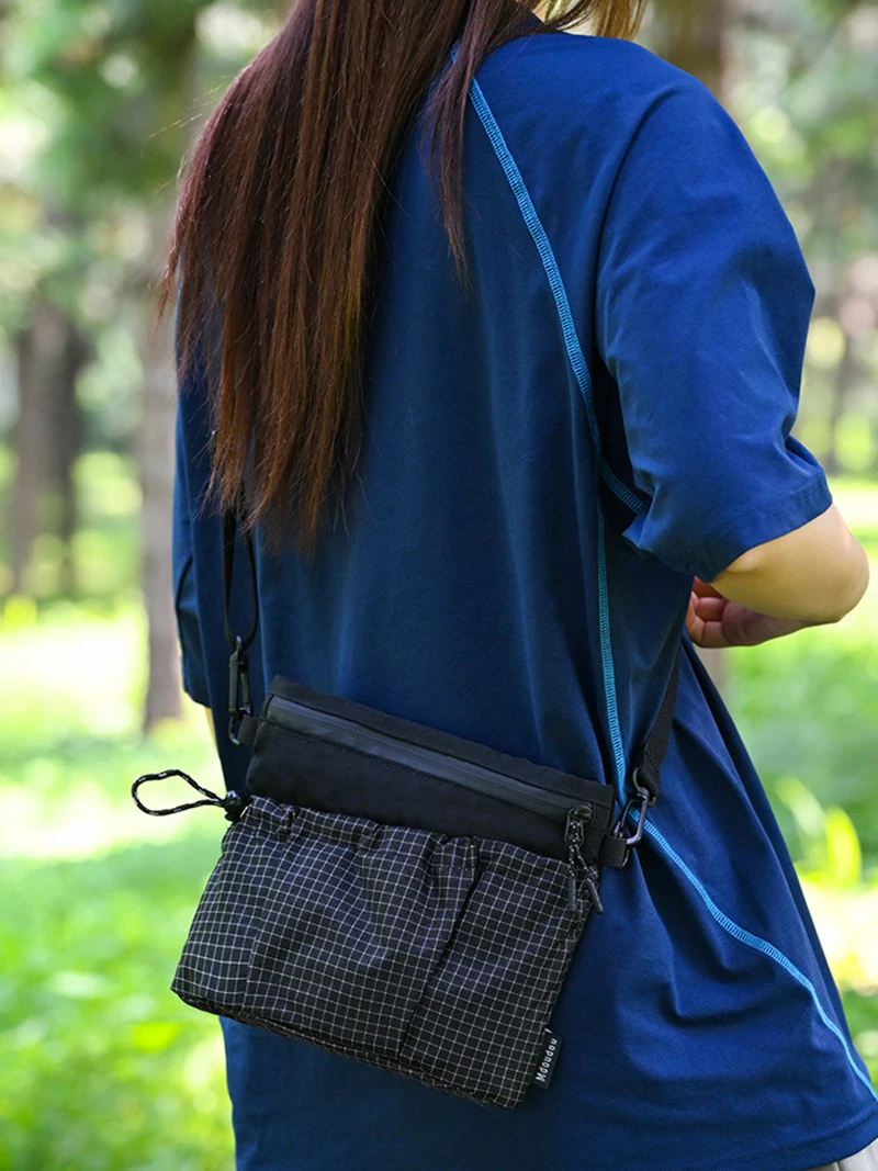 Leichte Umhängetasche mit verstellbarem Riemen, kleine Schultertasche, unisex, für Reisen, Wandern, tägliche Pendelfahrten, Outdoor-Aktivitäten – Detail 2