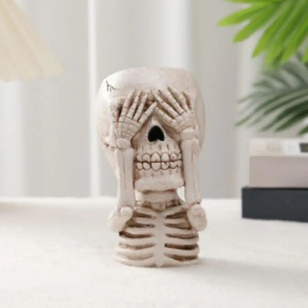 

Small Plants Pot Spooky Skull Planter Pot for Indoor Outdoor Succulents Resin Skeleton Figurine Flowerpot for Home Balcony