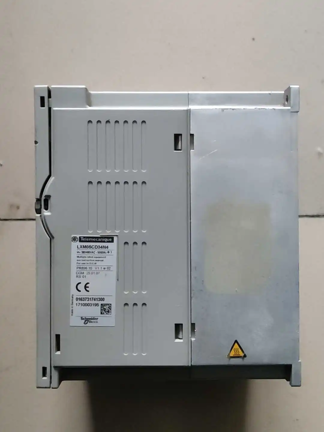 Servomoteur pour us.com ider, LXM05CD34N4, 3KW