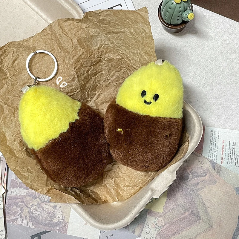 Kawaii cozido batata doce pingente de pelúcia bonito batata doce brinquedo de pelúcia chaveiro mochila pendurado encantos carro chaveiro presentes do miúdo