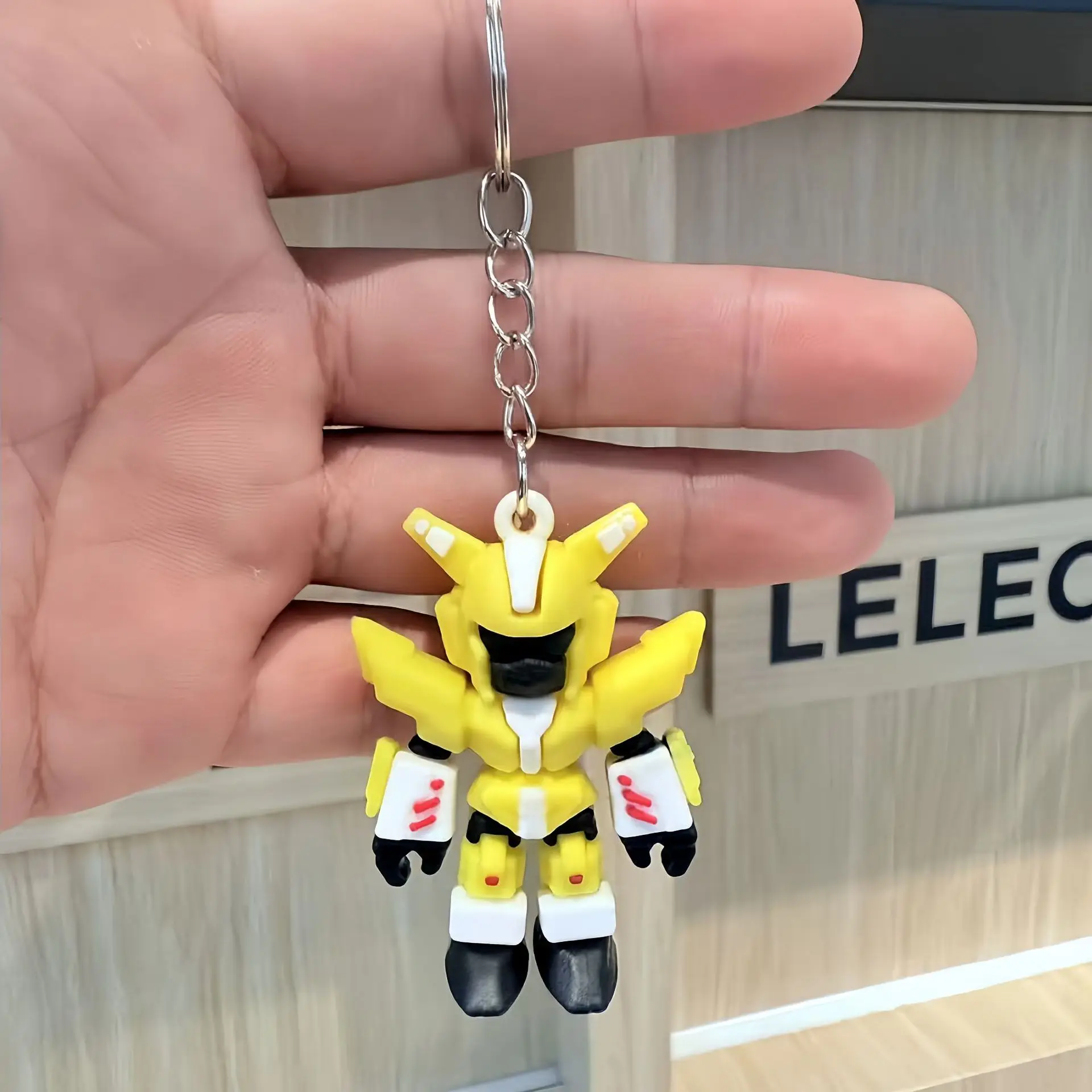 4pcs New Cartoon Mech Warrior Keychain Anime Soft Rubber Gundam Car Bag Key Pendant Couple Transformers Gift - view 2