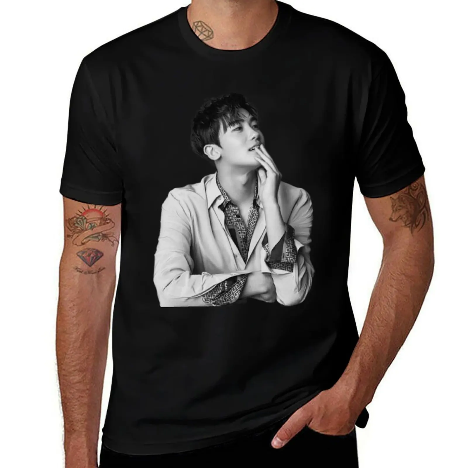 

Park Hyung Sik - V20 T-Shirt Holiday Party T-Shirt for Men