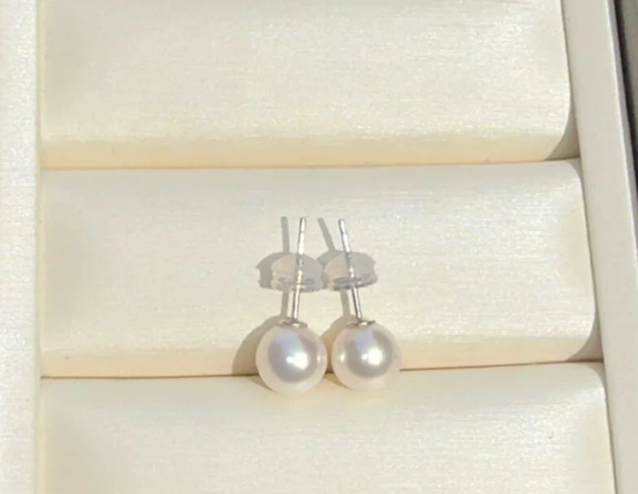 Natural white akoyaAAAA8-9mm p - огляд і ціна Akoya Pearl Stud Earrings Sterling Silver