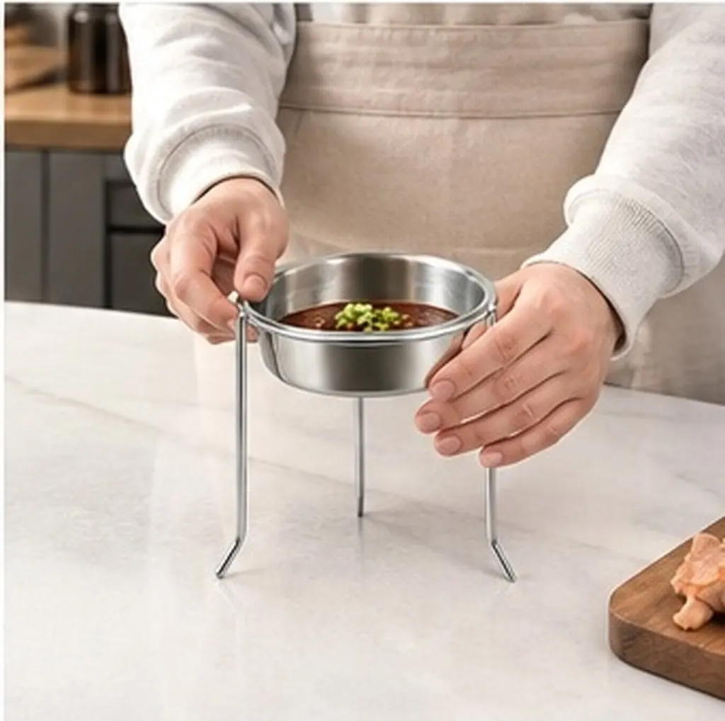 2Pcs Dip Bowls Stand Stainless Steel Multifunctional Dipping Dish Rack Serving Bowls Holder Desktop Display Rack Sushi Soy Sauce