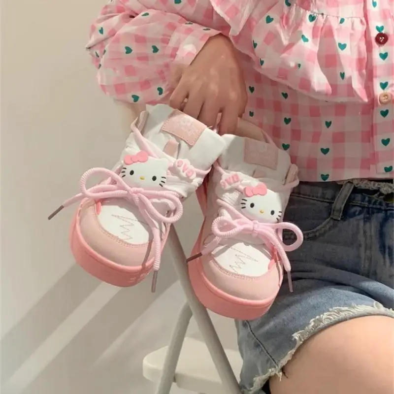 Sanrio Hello Kitty Sneaker stringata piccole scarpe bianche da donna 2023 estate nuovo simpatico cartone animato traspirante scarpe con suole di