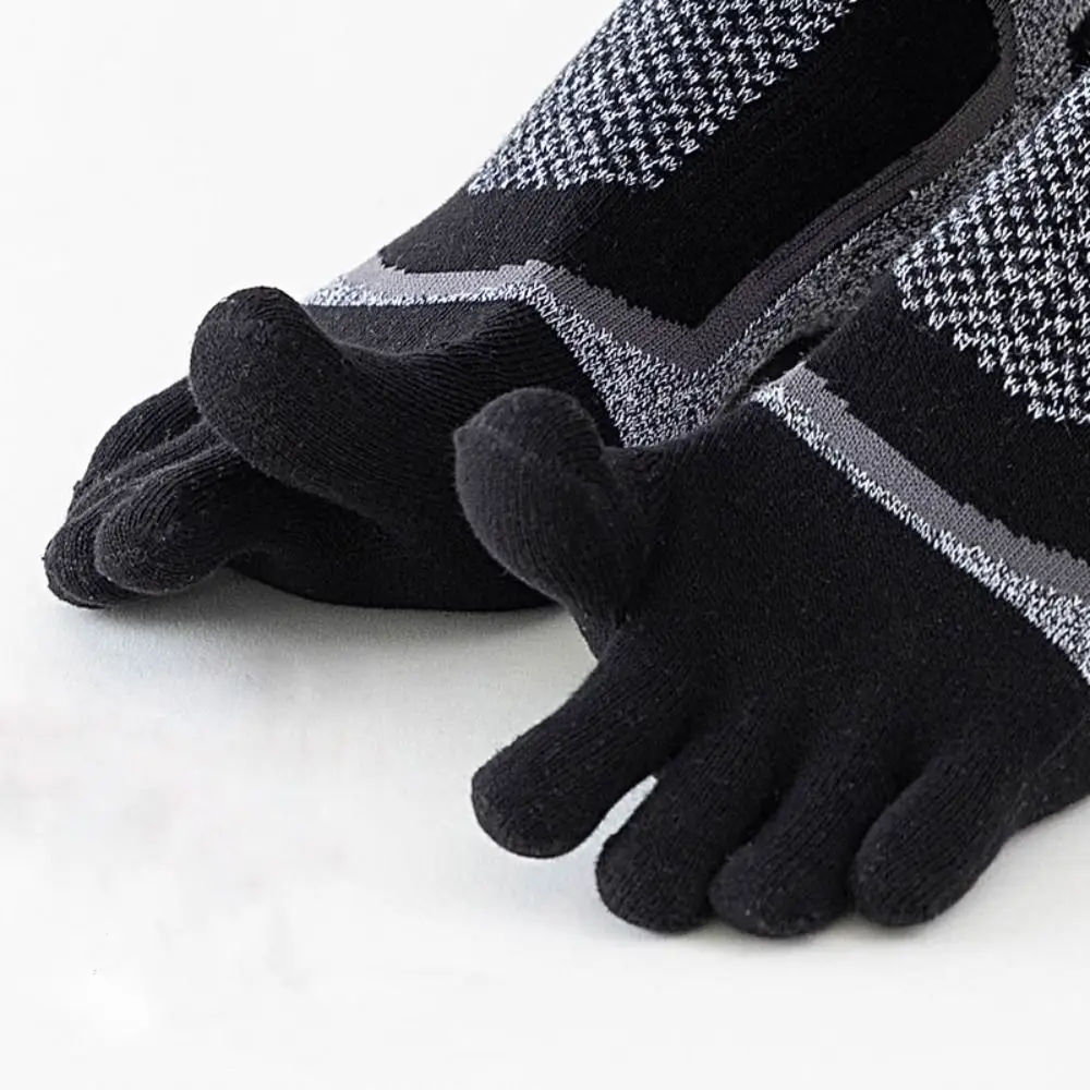 Fashion Winter Trendy Thick Long Tube Split-toed Socks Patchwork Color Cotton Five Finger Socks Middle Tube Hosiery Man Socks