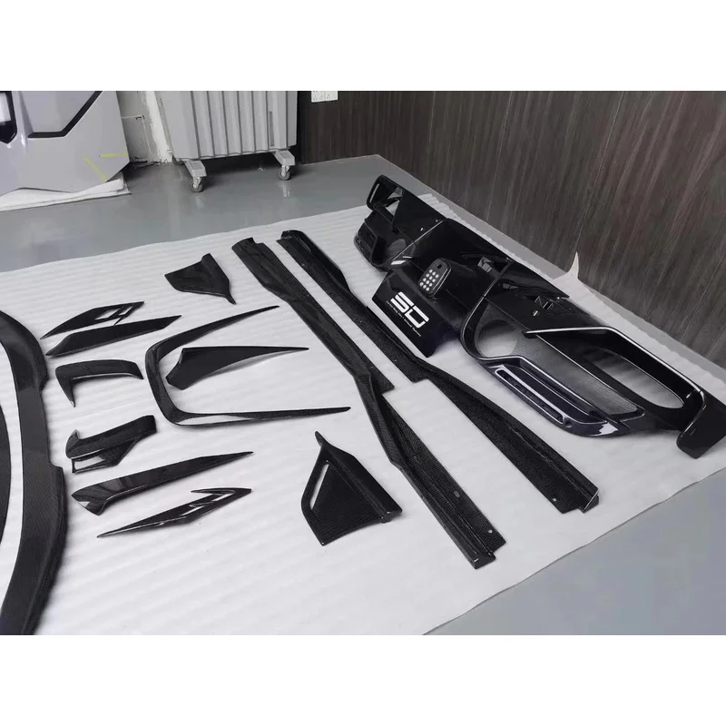 عالية الجودة Peect صالح Msy نمط ألياف الكربون الجافة الجبهة الشفاه الجانب تنورة الناشر الخلفي سبويلر العادم ل F-errari F8 الجسم أطقم #3