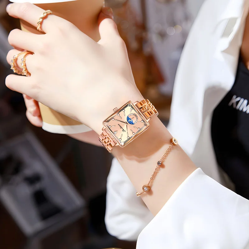 Montres à Quartz carrées en or pour femmes, incrustation de diamants, lune, étoiles, décoration, montre-bracelet de mode, lumière exquise, montres de luxe pour femmes