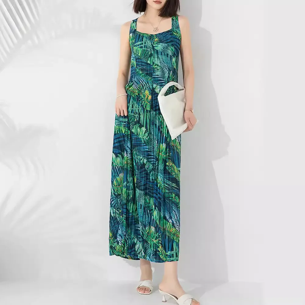 

Miyake Style Long Dress Women, Fashionable and Elegant Printed High-end Bohemian Seaside Resort Style Pleated Suspender Skirt