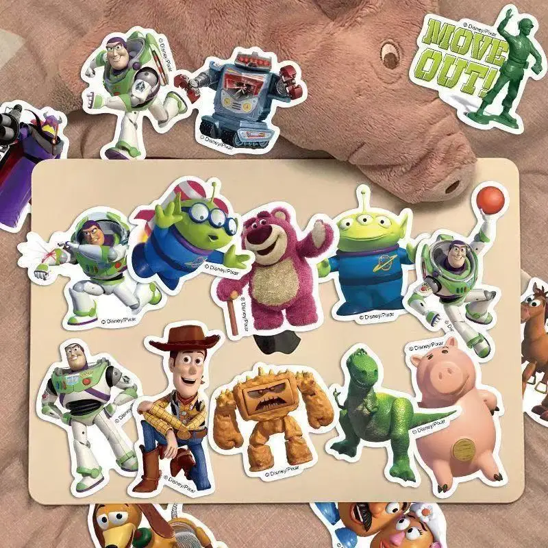 50 sztuk śliczne Disney Anime Toy Story naklejki Buzz Lightyear Woody naklejki DIY Laptop telefon księga gości naklejka z motywem kreskówkowym zabawki dla dzieci