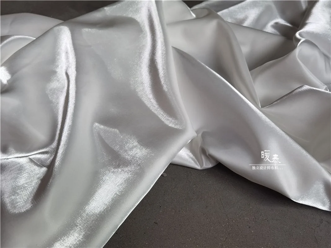 Liquid Reflective Silk Satin Fabric Shiny White Metallic Luster Silkblend Organza DIY Decor Shirt Skirt Clothes Designer Fabric