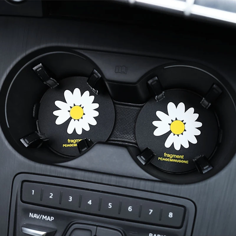 Cute Little Daisy Non-slip Car Coaster Car Cup Holder Car Water Bottle Mat Silicone Mug Coaster Cup Pad Car Decor Accessories