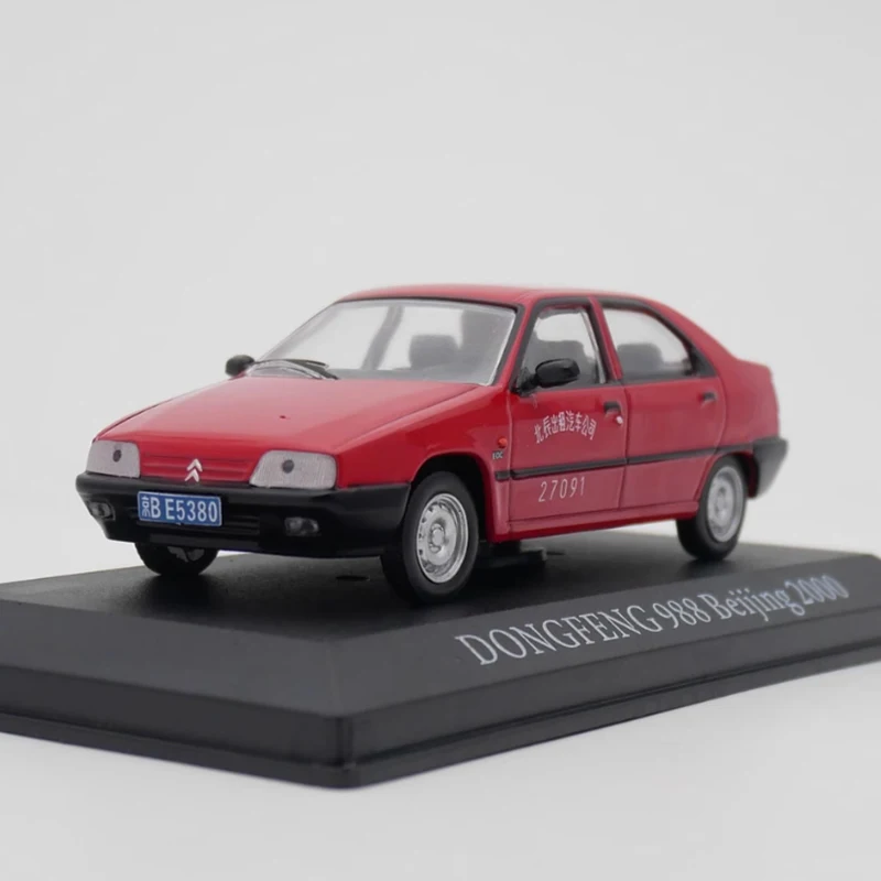 IXO Diecast 1:43 Scale Citroen ZX Alloy Taxi Car Model Finished Product Simulation Toy Collection Gift Static Model Display