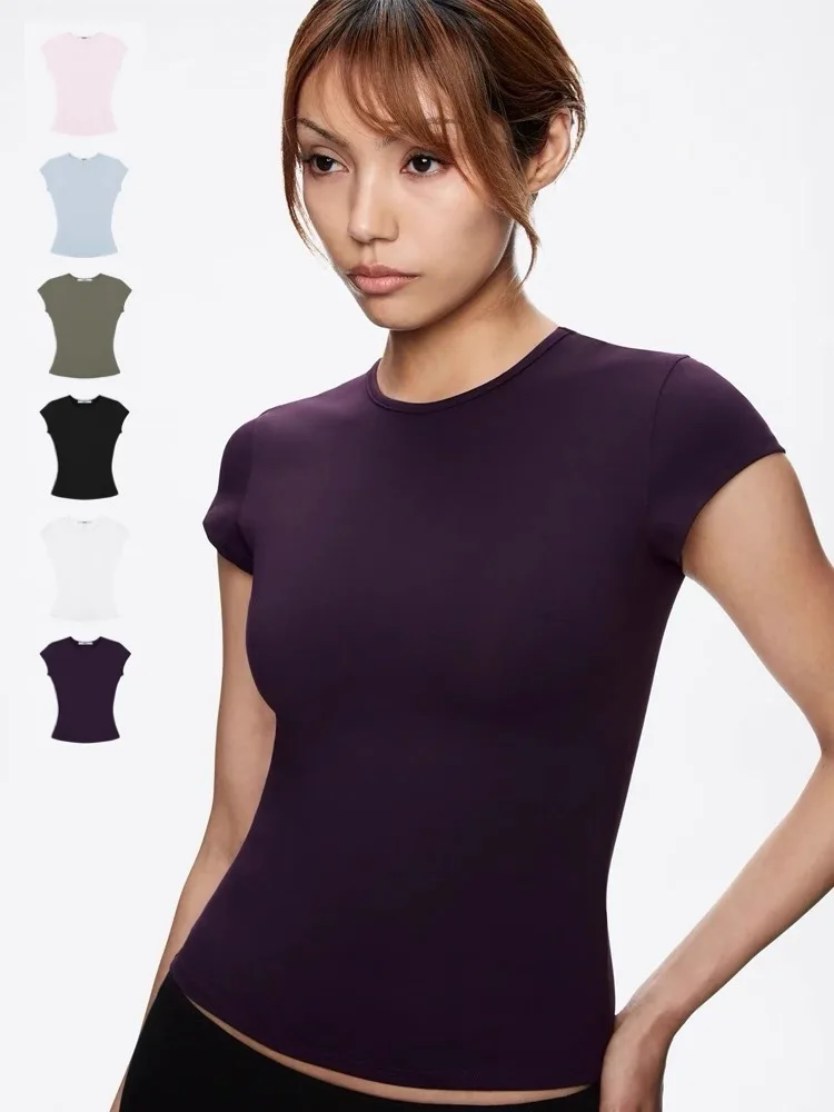 

tank ai Purple color short-sleeved T-shirt with a fitted and slimming round neckline very attractive dark purple color