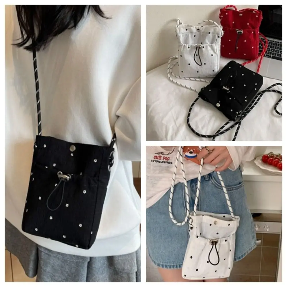 Sweet Pleated Cloud Crossbody Bag Flower Printed Summer Version Phone Shoulder Bag Versatile Korean Style Folded Slant Bag Daily