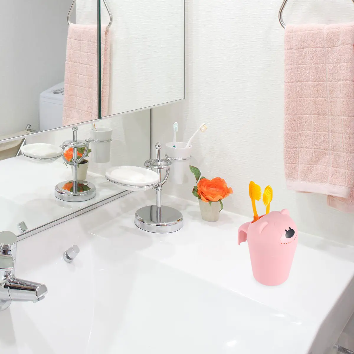 Cartoon Bear Baby Shampoo Cup Multi-Purpose Bath Watering Tool Rinse Cup Kids Shower Cap Baby Hair Wash Gentle Rinse Random