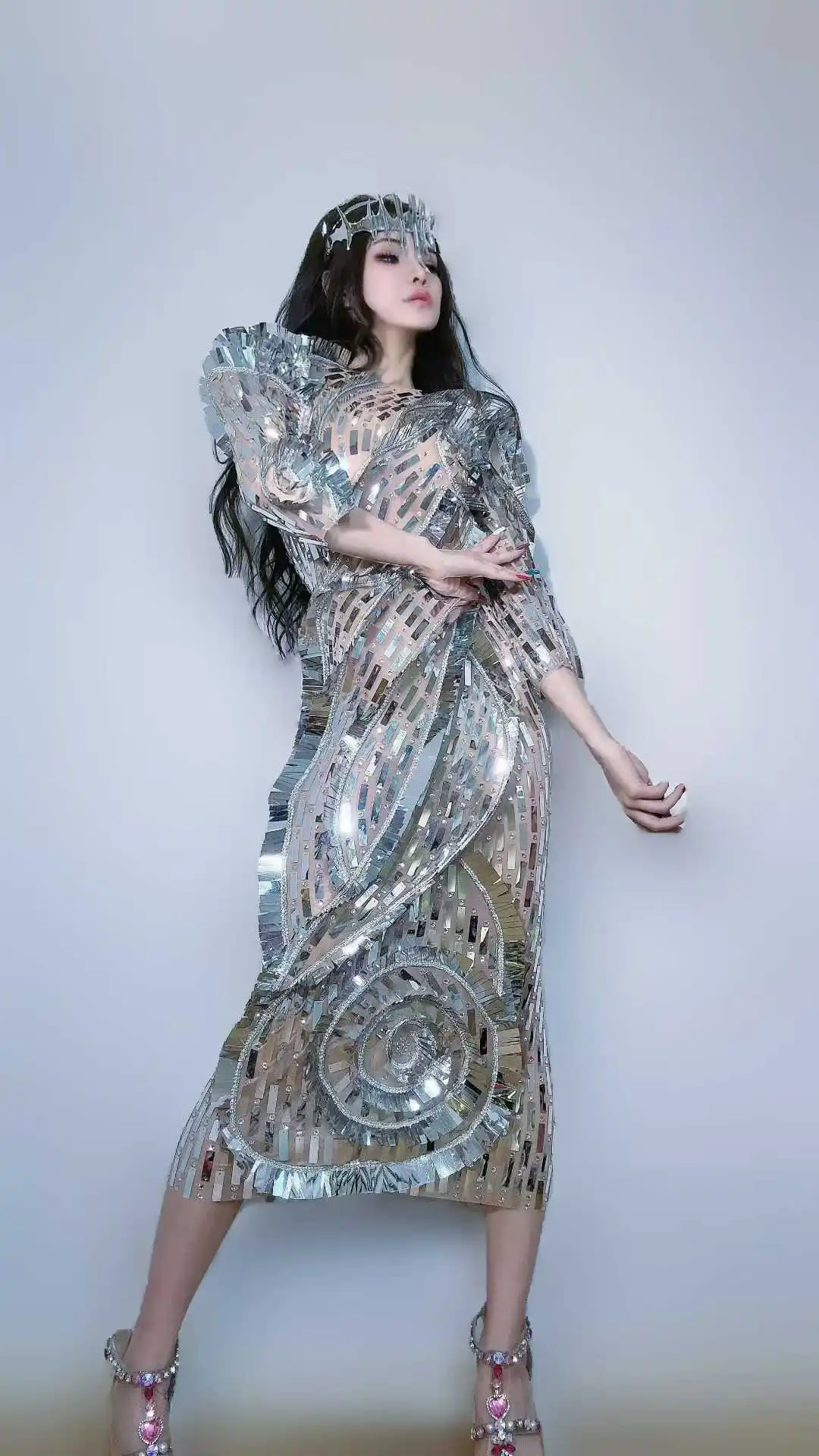 Eye-catching 2025 New Luxury Sparkle Dress For Women Birthday Party Celebrate Las Vegas Show Drag Queen Costume