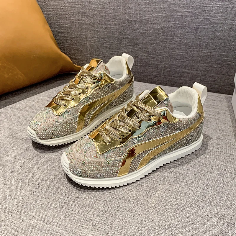 Scarpe da ginnastica da donna 2025 Vendita calda Strass di cristallo antiscivolo di grandi dimensioni 36-46 Scarpe sportive casual traspiranti per le donne