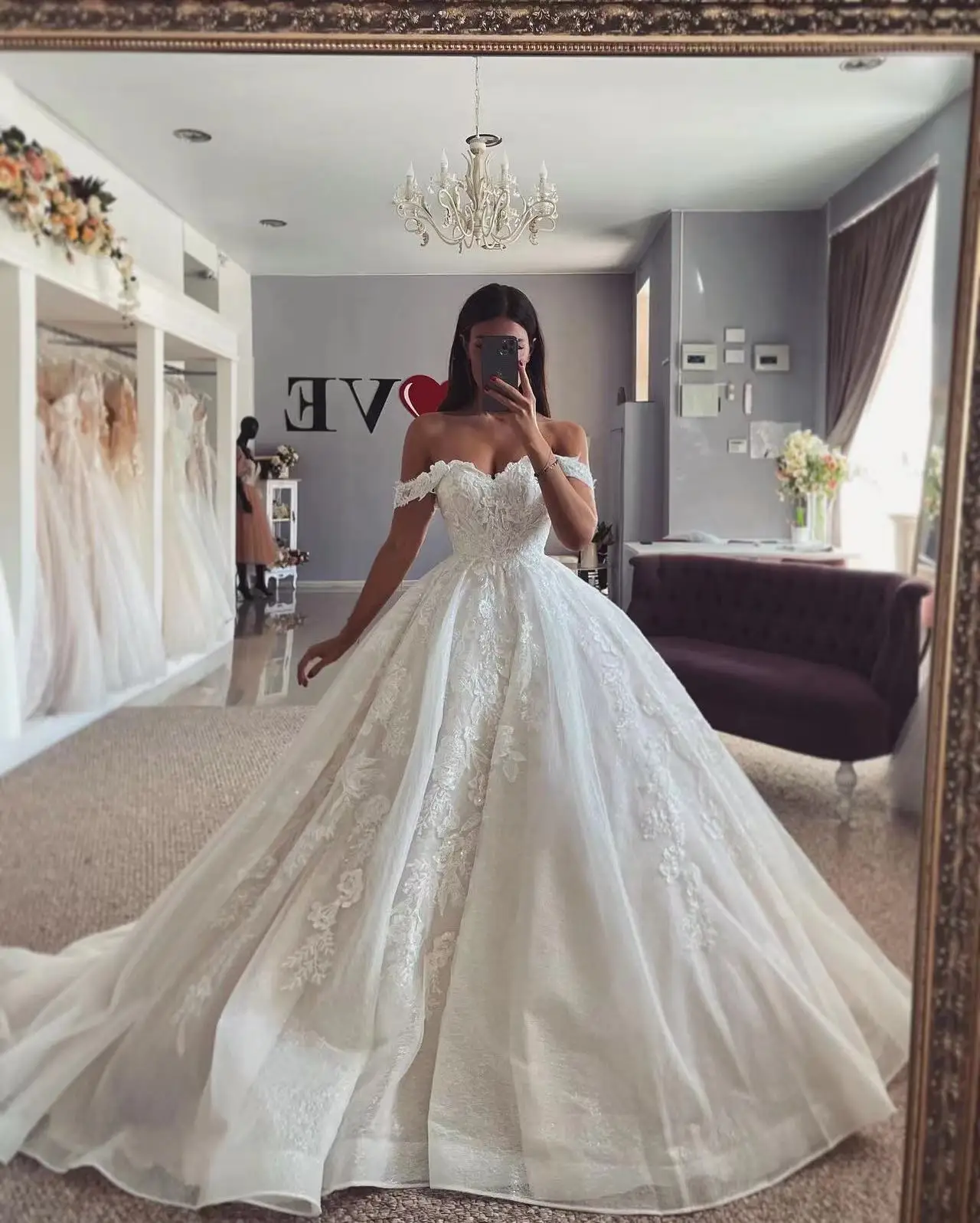 

Off the Shoulder Lace Appliques Wedding Dresses for Bride 2025 Lace Appliques Sparkly Bridal Dresses