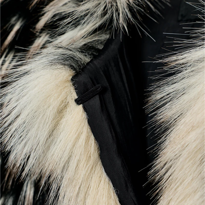 Giacca oversize in pelliccia sintetica bianca nera per donna Cappotto corto gonfio in pile lungo Capispalla caldi alla moda 2025 Nuovi cappotti da donna addensati