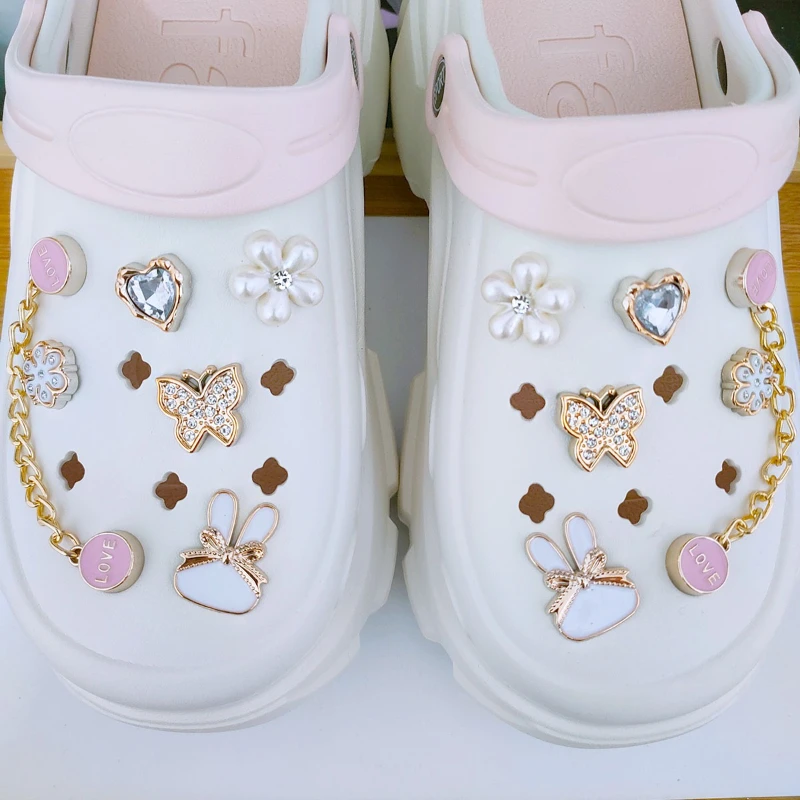 DIY Hochwertige Perforierte Schuh-Dekorationsschnallen Zubehör Abnehmbare Sandalen-Schuhverzierungen Blumen-Schuhzubehör