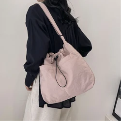 Bolso de mano de lona de gran capacidad para mujer, bolsa de hombro tipo cubo, a la moda, cruzado para viaje de Estudiante