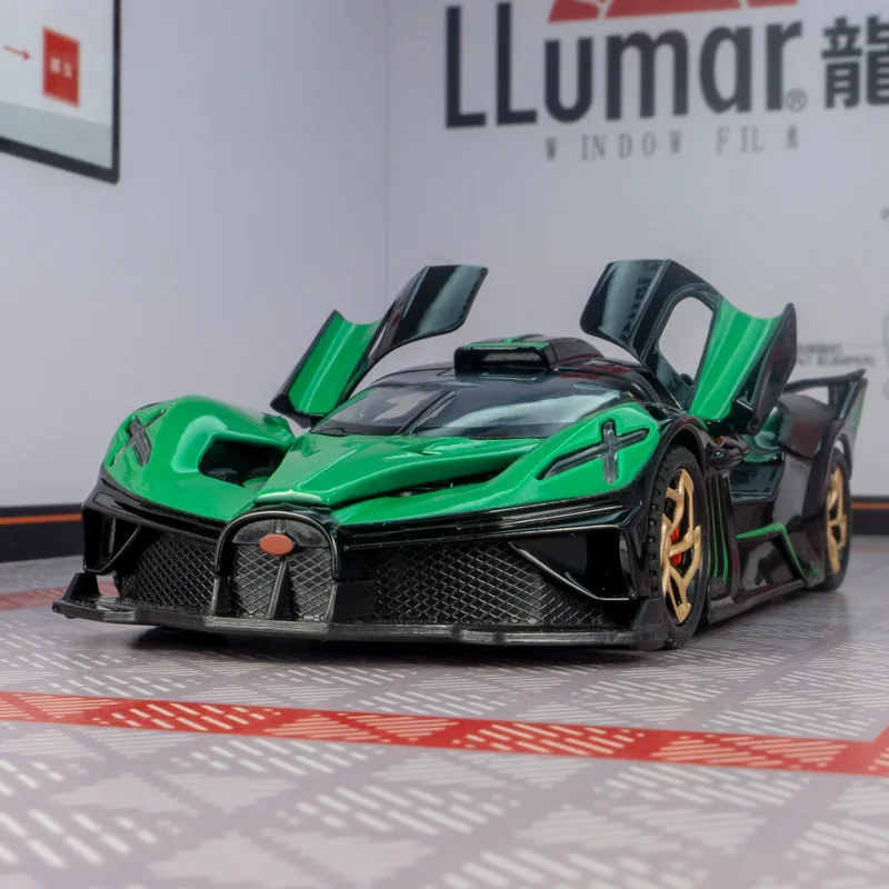 

Модель автомобиля Bugatti Bolive из сплава металлов в масштабе 1:32. Двери, передний капот и крышка багажника открываются. Детализированы, тонкая работа.