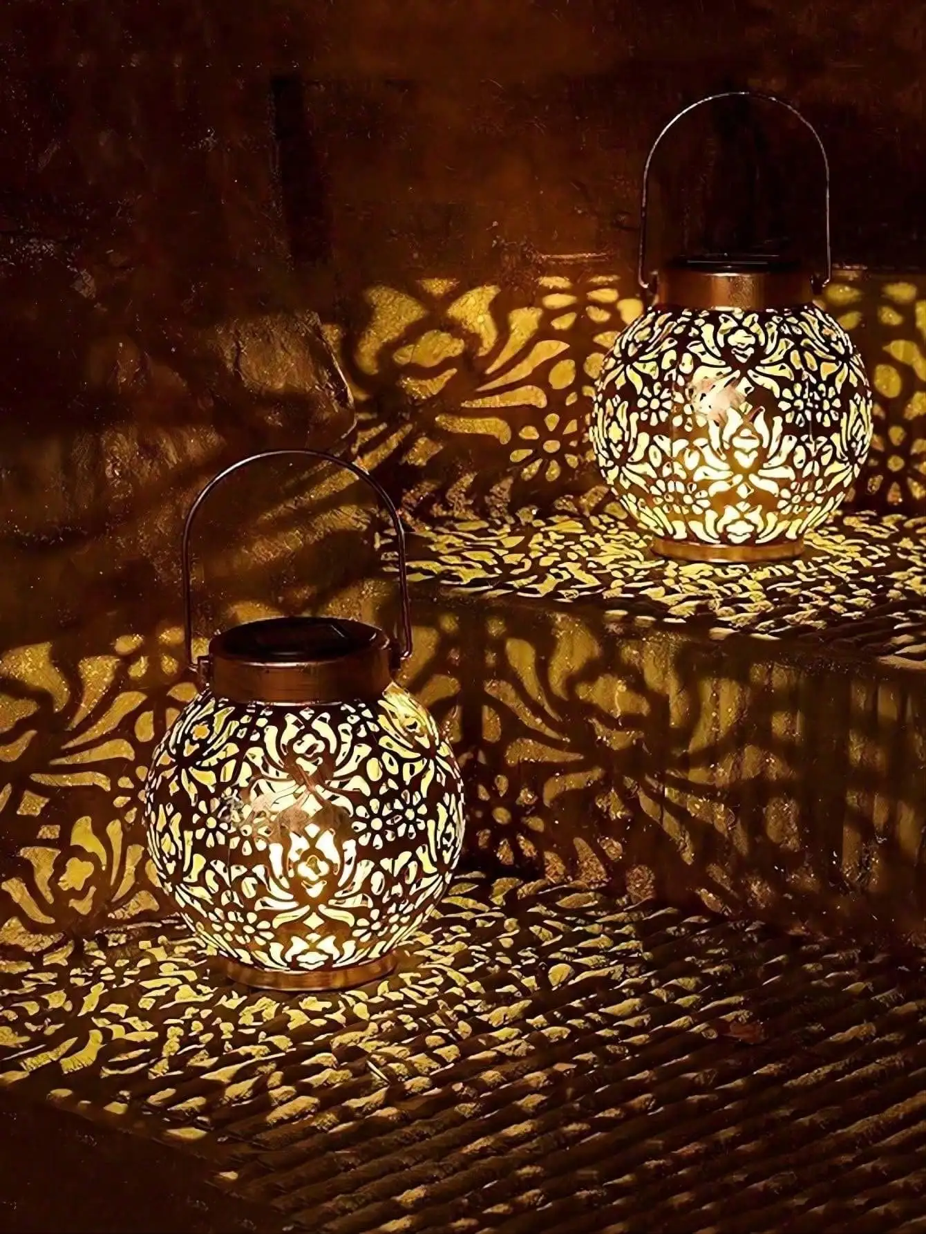 Linterna colgante de Metal marroquí con energía Solar LED, con mango, decoración de jardín al aire libre, luz navideña, 1 ud.