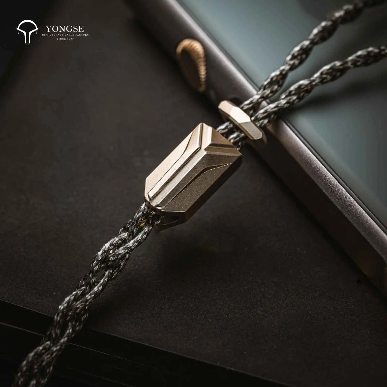 Yongse-Vanguard Earphones Cable Hybrid Single Crystal Copper & Silver-Plated Copper with Coaxial Insulation view 5
