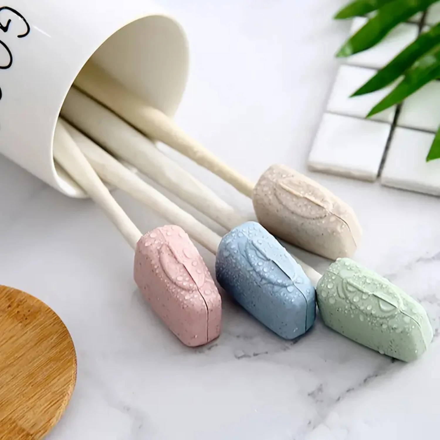 Travel Portable Toothbrush Head Cover Set of 4, Convenient Toothbrush Head Storage Cover for On-the-Go Use, Hygienic Toothbrush 