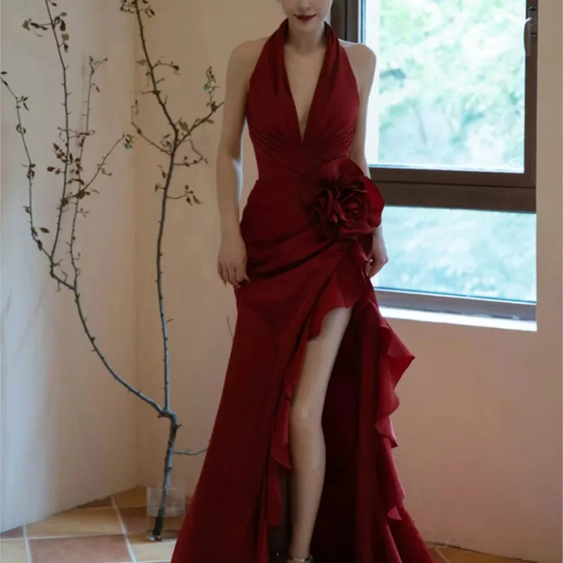 Red rose toasting gown with split dressing back dress tail