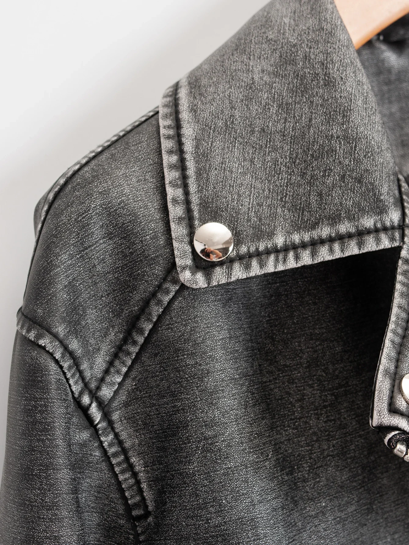 سترة قصيرة بسحاب للنساء من جلد البولي يوريثان الصناعي سترة عالية الشارع للدراجات النارية ملابس خارجية عتيقة