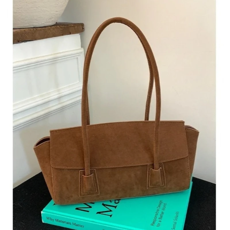 bolsa-de-ombro-em-suede-retro-elegante-grande-capacidade-versatil-cor-taupe-para-mulheres-ideal-para-o-dia-a-dia-e-armazenamento-de-celular