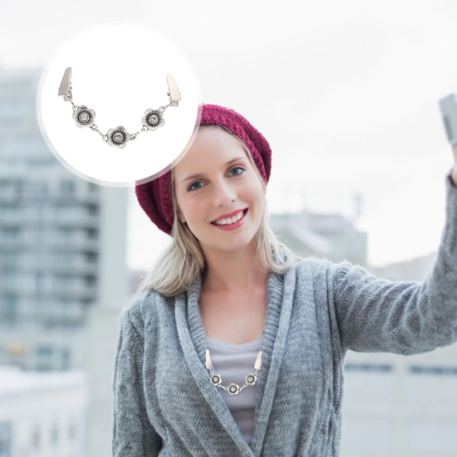 

2Pcs Flower Sweater Clips Zinc Alloy Anti Rust Cardigan Collar Decorative Accessories for Ladies Fashion Sweater Clips