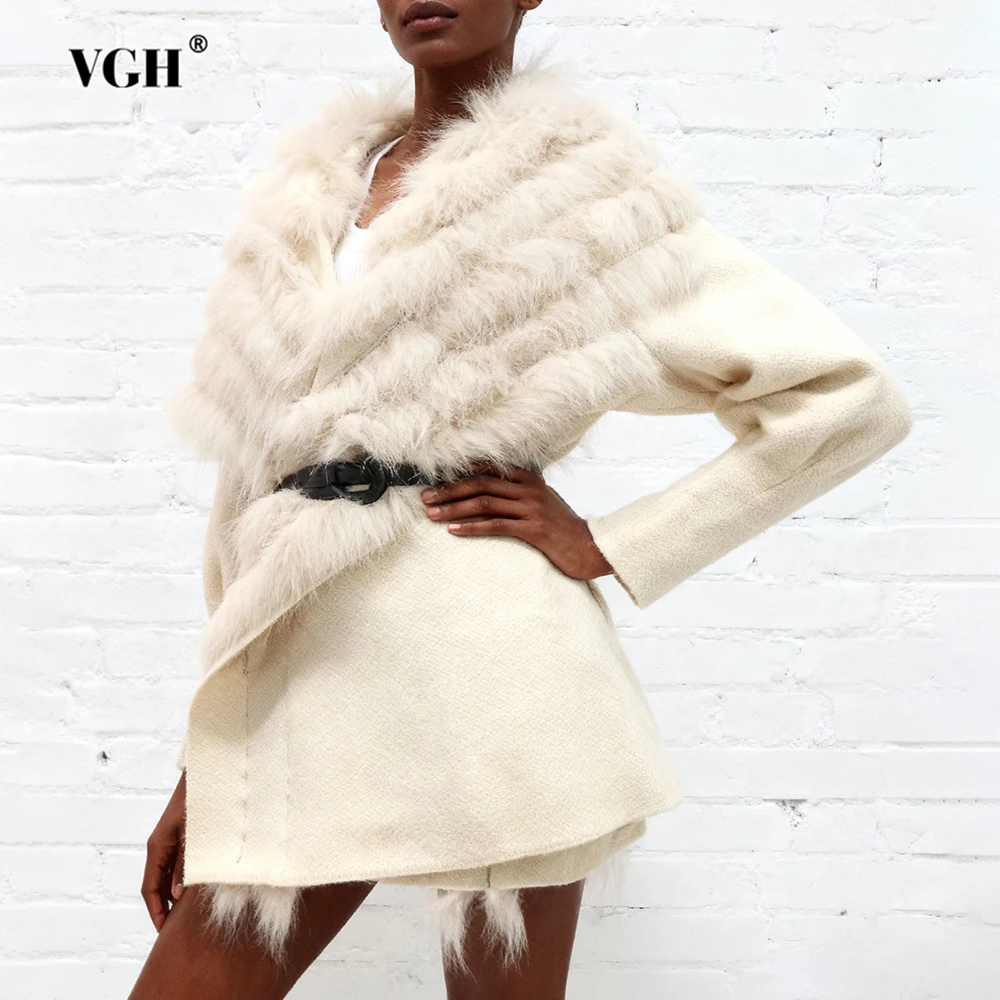 

VGH Solid Temperament Loose Plush Jackets For Women V Neck Long Sleeve Winter Warm Design Sense Jacket Female Fashion Style New