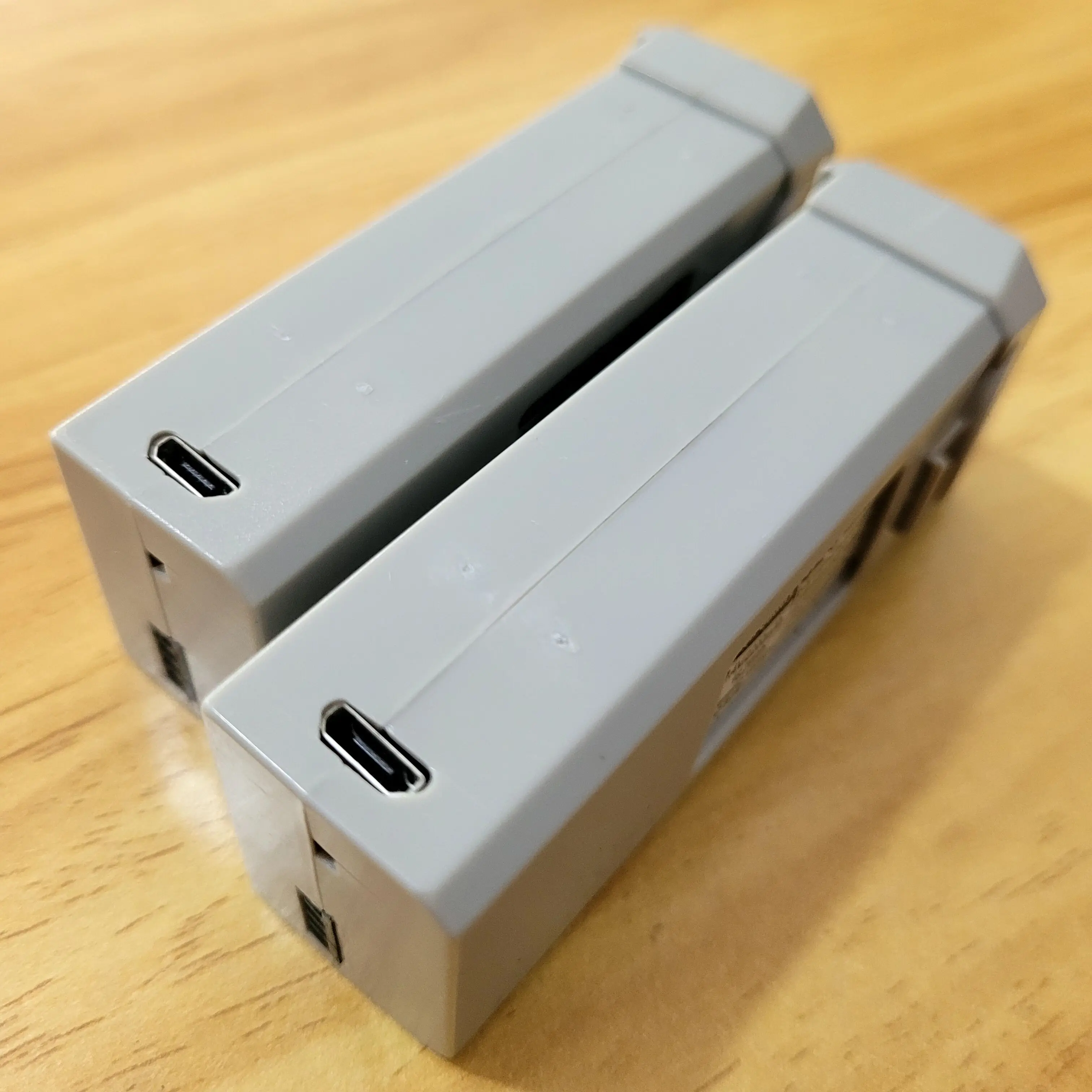 2PCS LYZRC Li-ion Battery 7.4V 2200mAh Original for L900 PRO SE / L900 PRO SE MAX RC Drone Quadcopter Battery Accessory