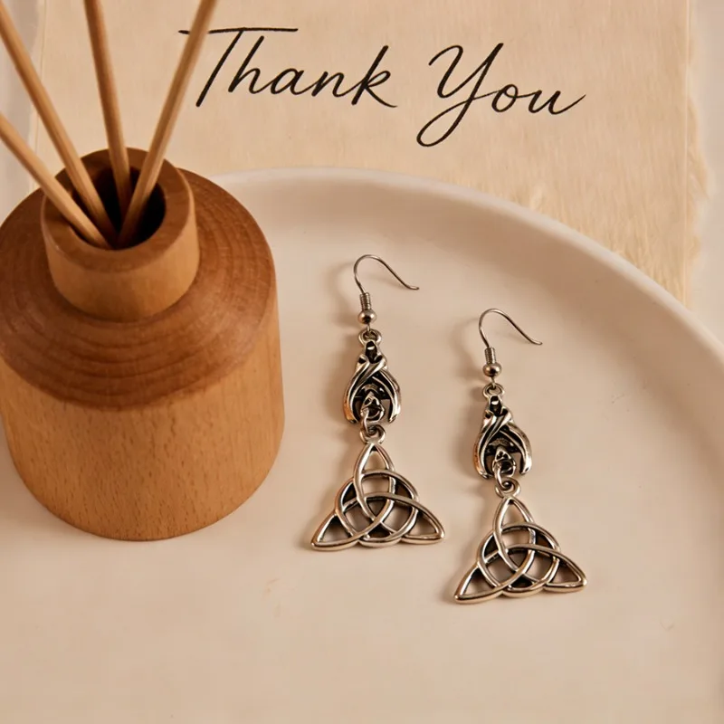 

[Celtic Style] silvery Three-Linked Hollow-Out Earrings, Vintage Totem Triangle Knot Design, Women's Versatile Accessory