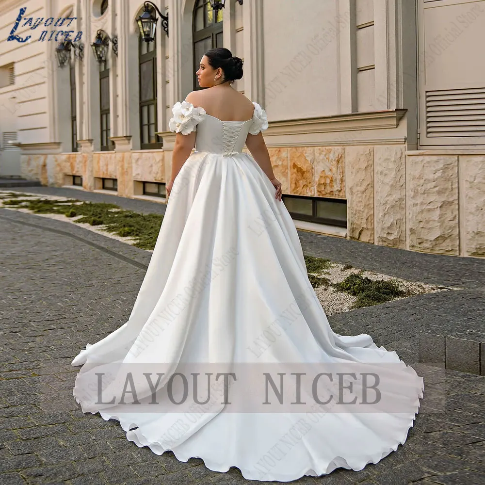 LAYOUT NICEB Satin Plus Size Wedding Dress Off Shoulder Backless Bride Gowns Short Sleeves A-Line Split Sweetheart Neck Vestidos