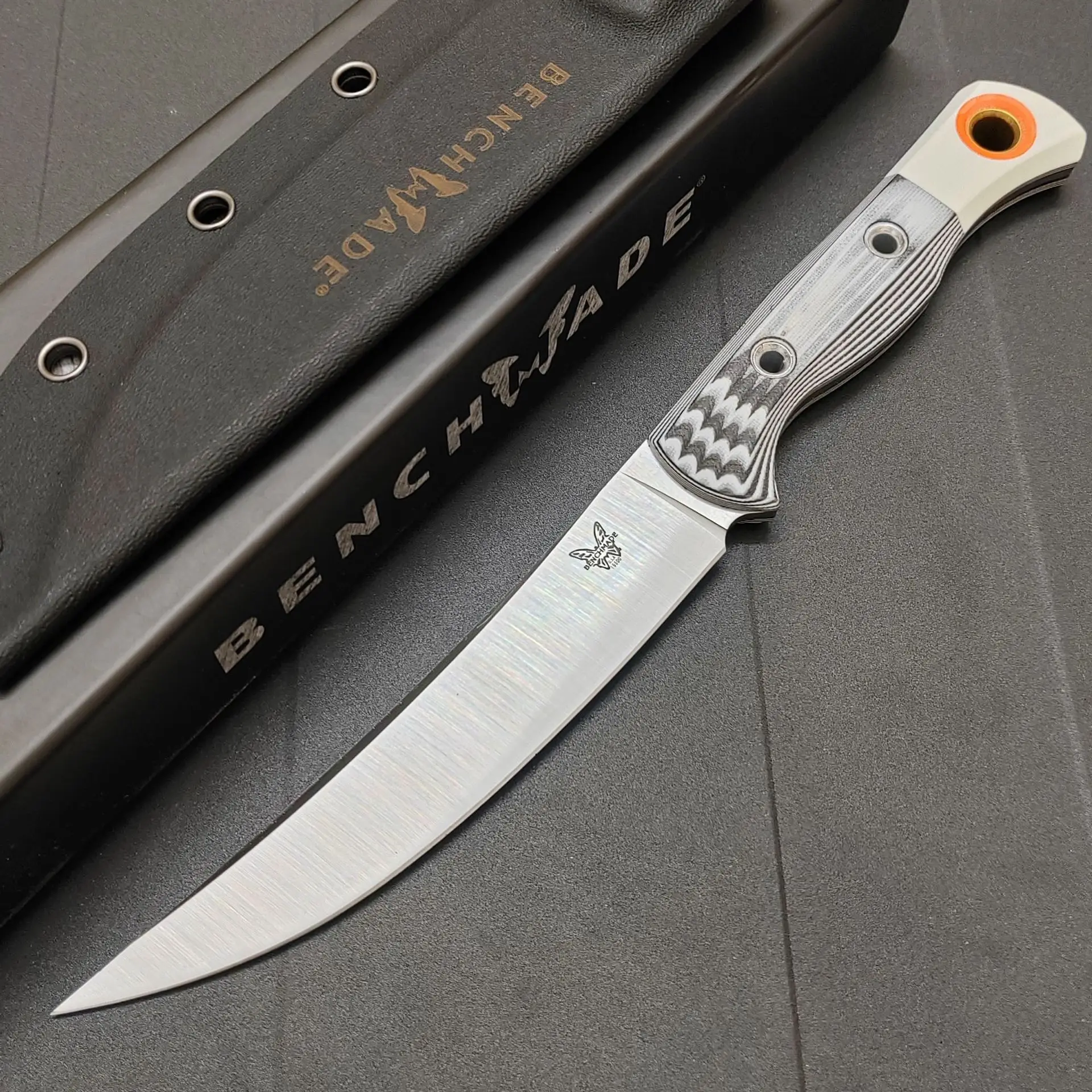 BM Knives 15500-1K Bench S45VN blade Steel Made Hunt Meatcrafter Fixed Knife G10 handle outdoor camping hunting pocket