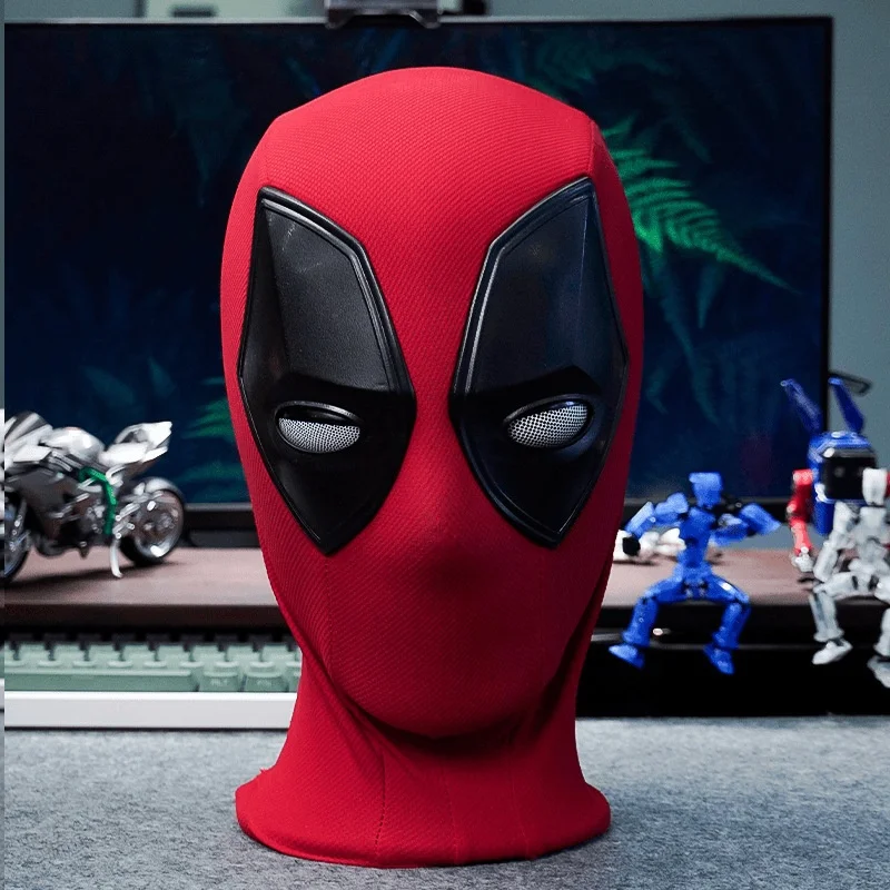 

Deadpool Little Bitch Headgear Electric Spider-Man Helmet Blinking Glowing Voice Cos Mask Marvel Wolverine Toy Halloween Party B