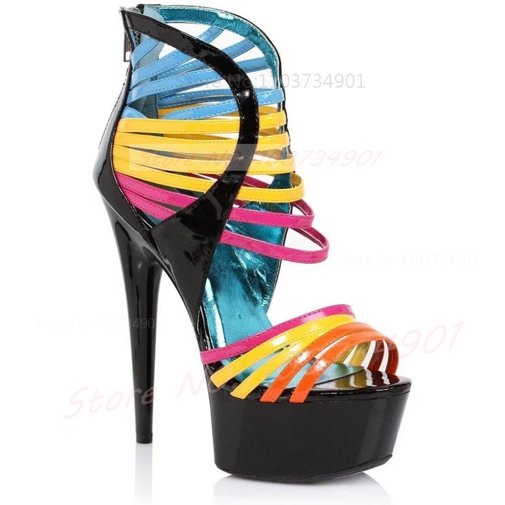 Mehrfarbige Lack-Plateau-Sanda – Sandal Strappy Heeled Bewertung und Preis