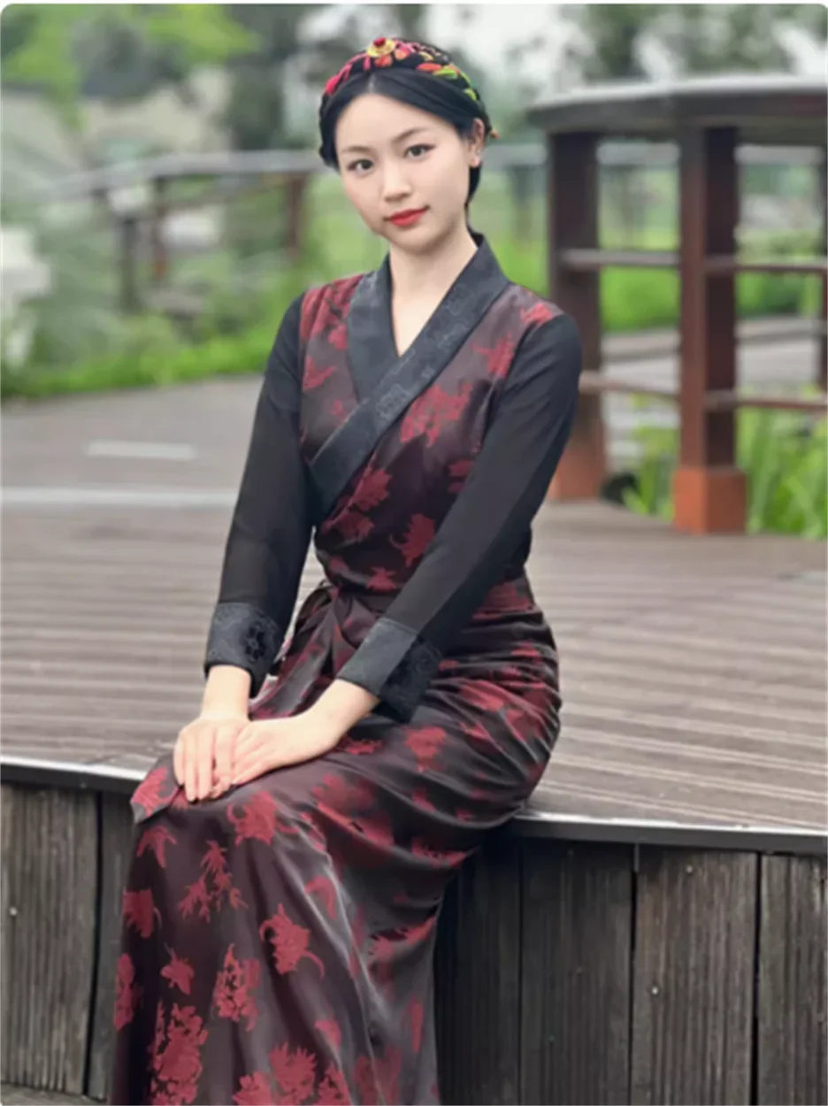 

Tibetan clothing women's new style Tibetan clothing