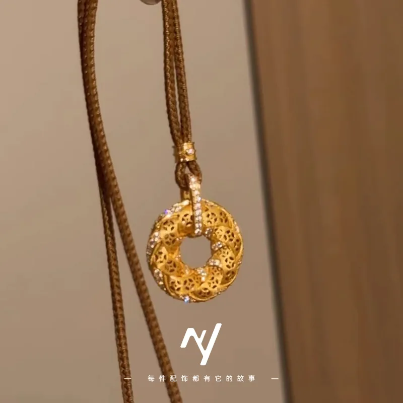 

New Chinese Style 9999 24K Real Gold Ancient Gilt Brushed Gold Copper Coin Safety Buckle Diamond-set Gold Braided Donut Necklace