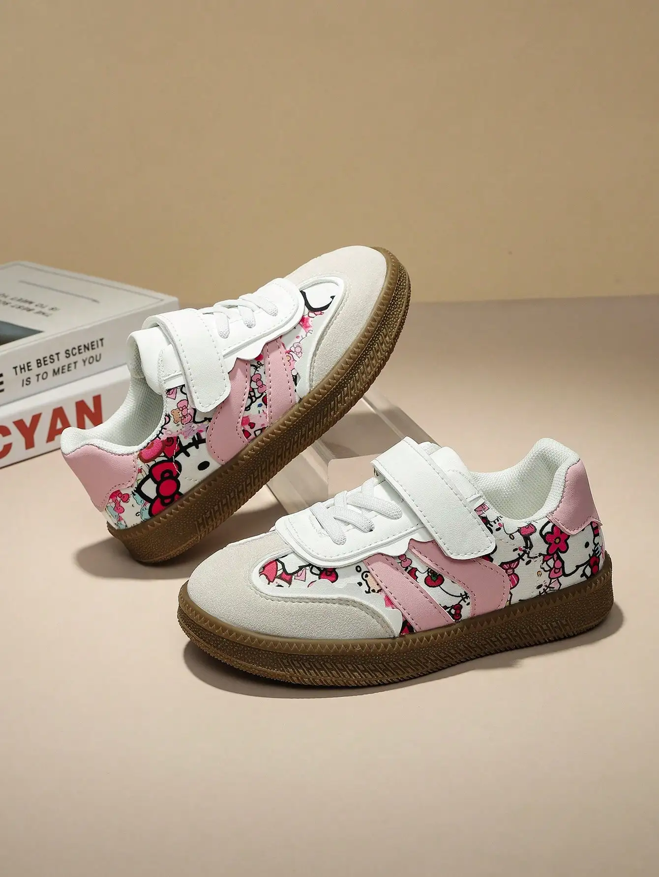 2026 New Comfortable Cartoon Kids Sports Shoes Fashionable Easy to Match Breathable Running Shoes KT Cat Design