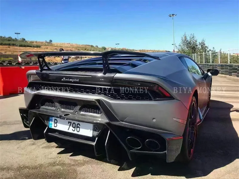 Suitable for Lamborghini LP580 610 hurricane modification with carbon fiber forged pattern V base, high tail wing, small surroun