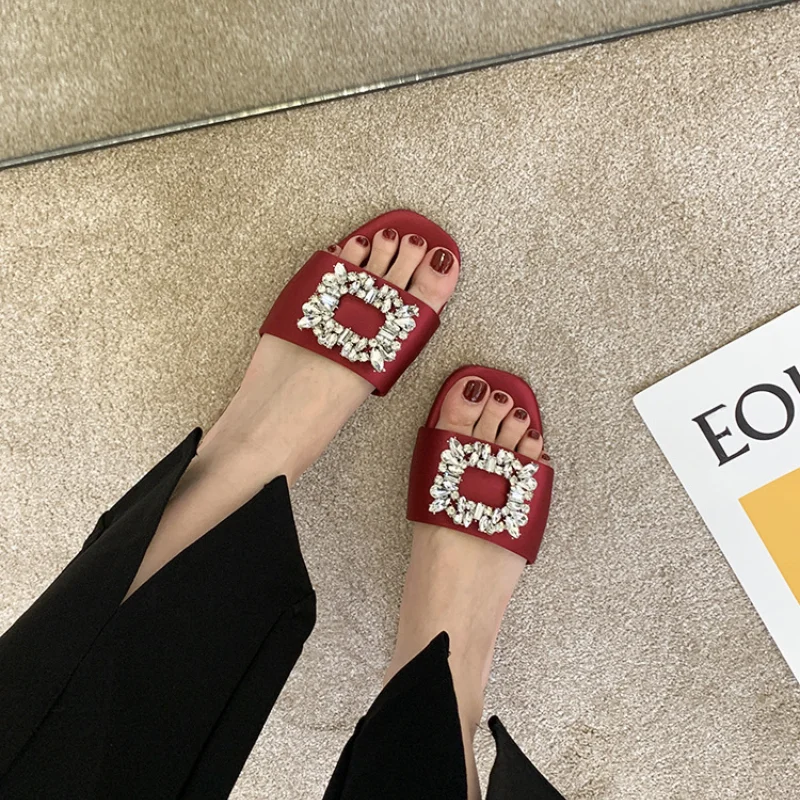 Women\'s Slippers Summer 2023 Rhinestones Flat Elegant Sandals Female Fashion Outdoor Beach Shoes Slides Chanclas Mujer Playa