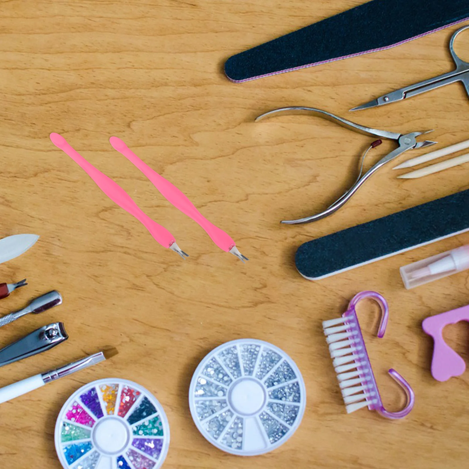 Poussoir à cuticules en métal en forme de V, fourchette dissolvant pour le soin des cuticules, Kit d'outils de manucure professionnel à usage domestique, 24 pièces