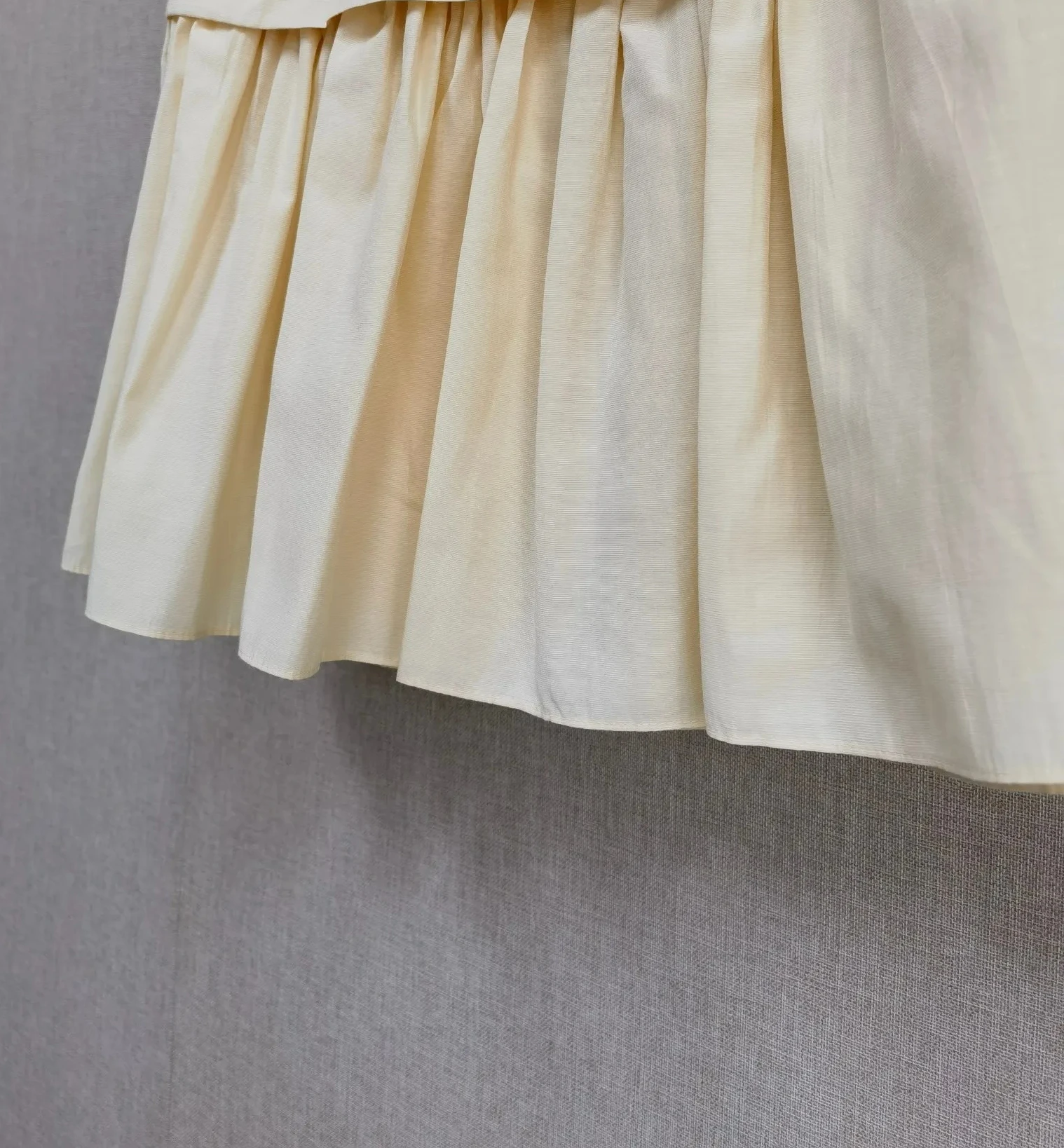 Solid Color Pleated Mini Skirt Women Zipper A Line Summer New 2026 Ladies Splicing Lotus Leaf Short Skirt