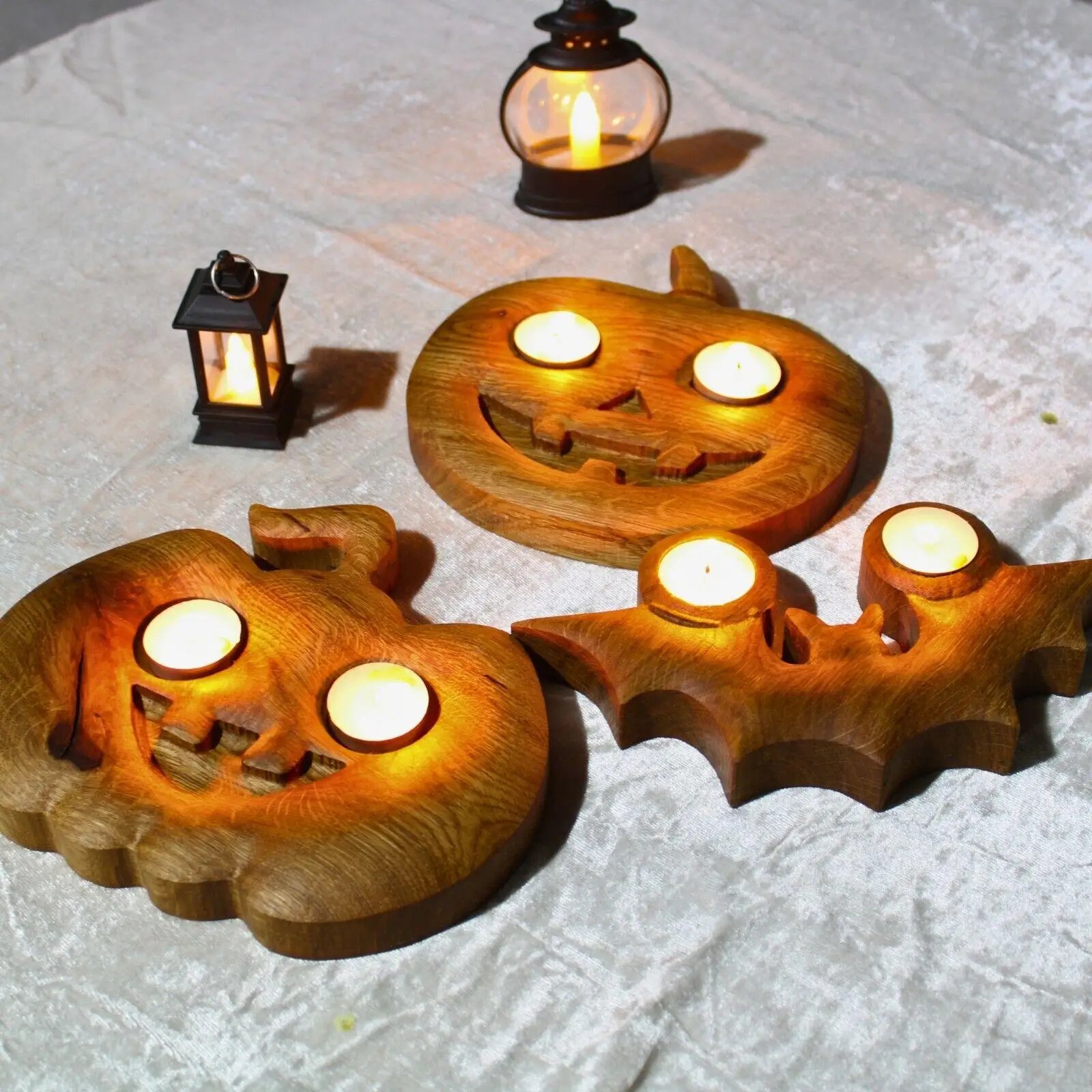 hot saltOak Wood Pumpkins and Bat Shape Halloween Decorations Halloween Candle Holder with Engraved Carving for Gift