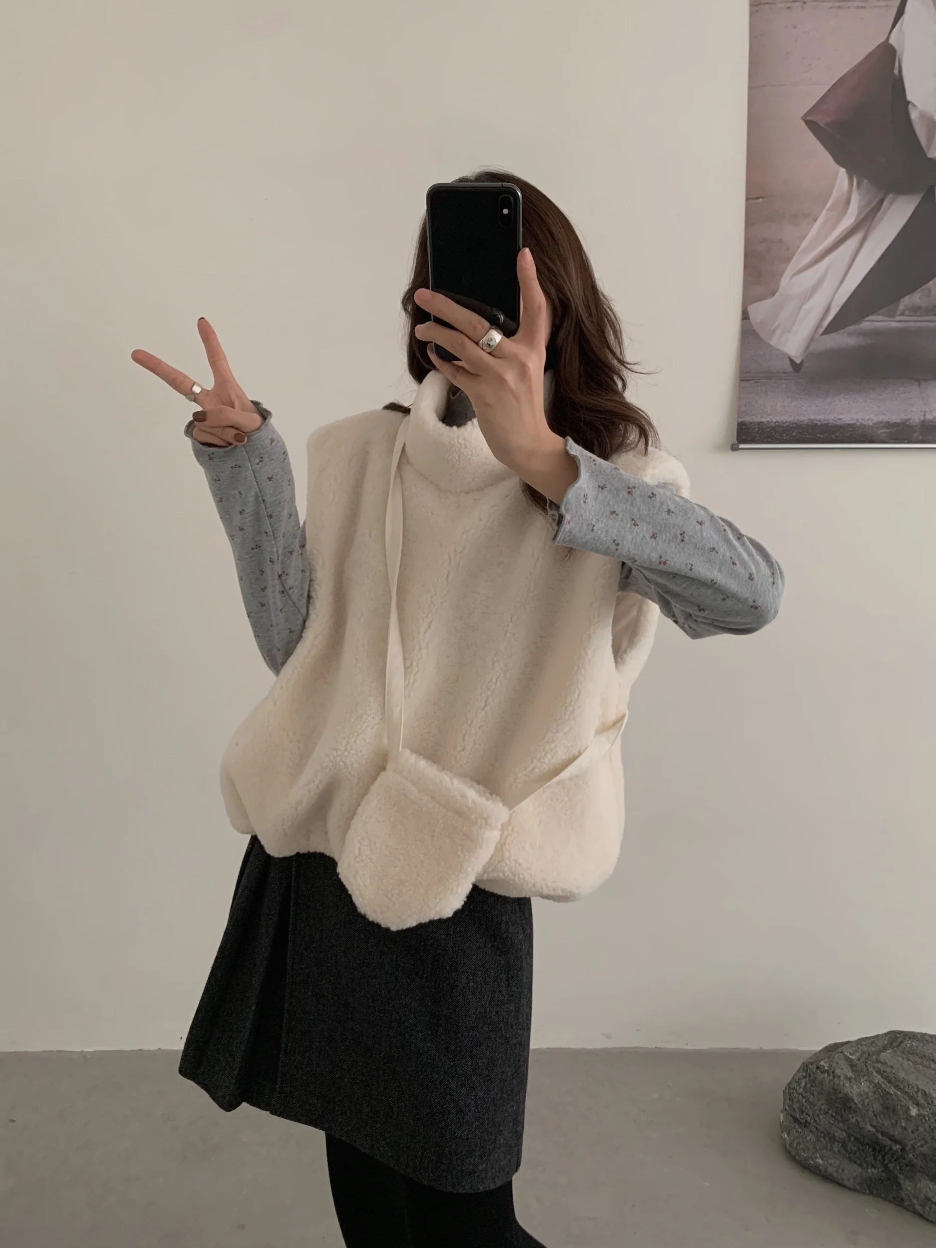 

Корейский осенне-зимний жилет из овечьего меха для женщин, с высоким воротником, тонкий, подходит к сумке, мягкий, теплый, для повседневной носки, однотонный